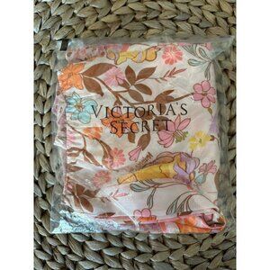 NWT Victorias Secret Womens Size Large Pink Floral Satin Flounce Shorts